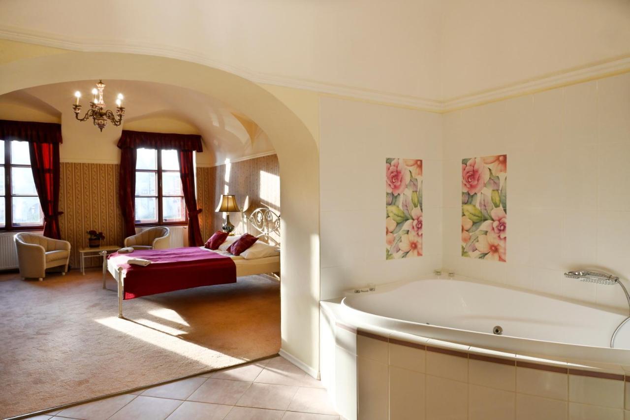 Hotel Boucek Kroměříž Eksteriør bilde
